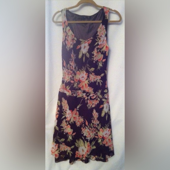 unknown Dresses & Skirts - Flirty Skimmer Dress